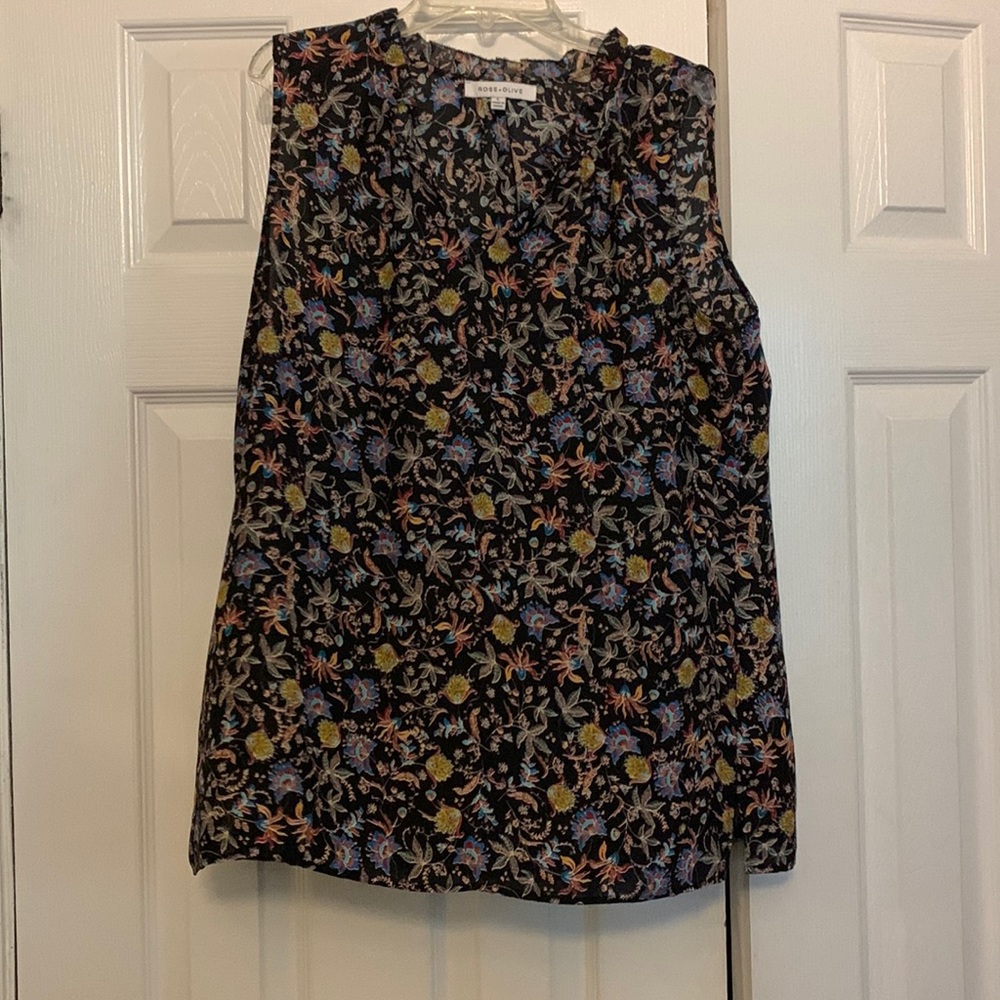 Rose + Olive Sleeveless Top